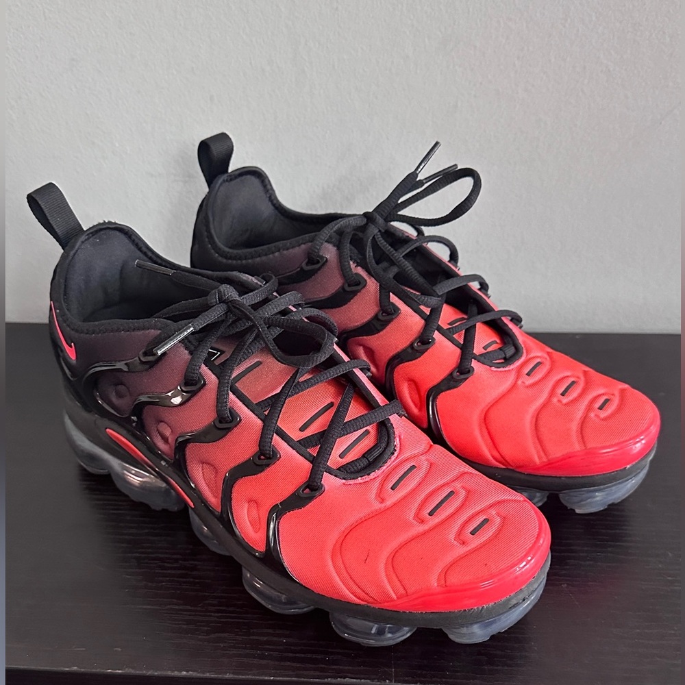 Nike Air Vapormax Plus Crimson Black Darth Maul Men's DZ4857-001